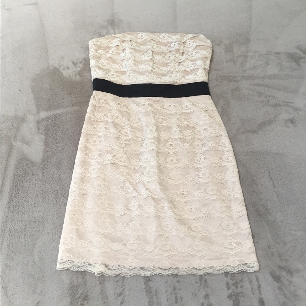 Women’s Champagne Layered Lace Strapless Dress 12